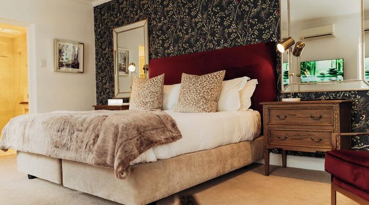 Les Chambres Guest House