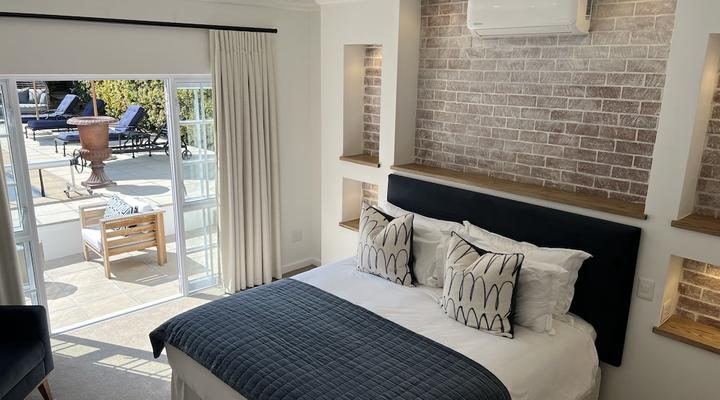 Les Chambres Guest House