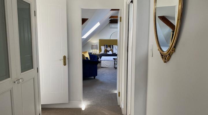 Les Chambres Guest House