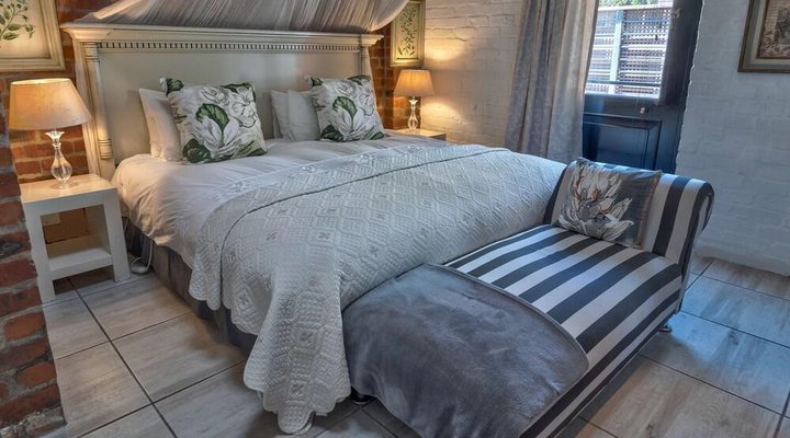 Los Olivos At The Yard