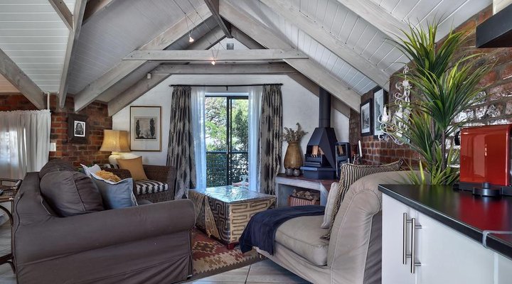 Los Olivos At The Yard