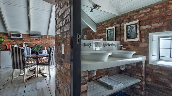 Los Olivos At The Yard