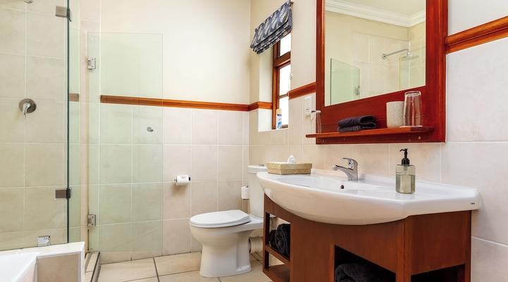 Noordhoek Village Hotel