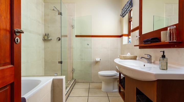 Noordhoek Village Hotel