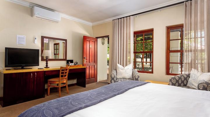 Noordhoek Village Hotel