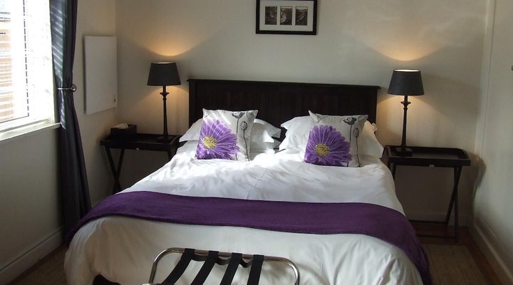 River Road Guest House