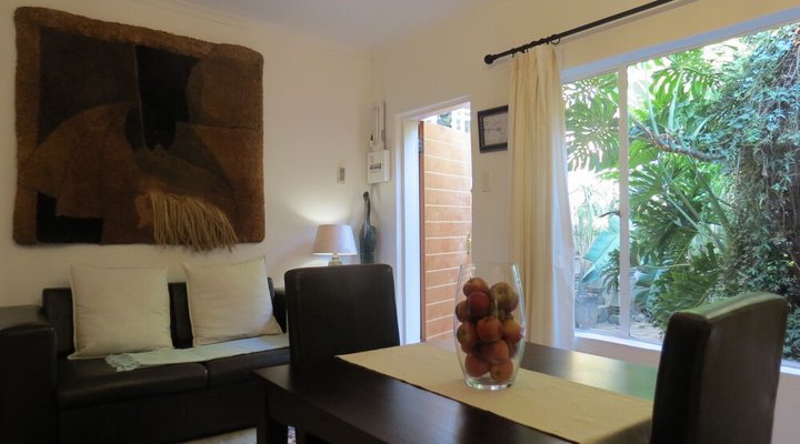 Dinkwe Lodge & Guest House