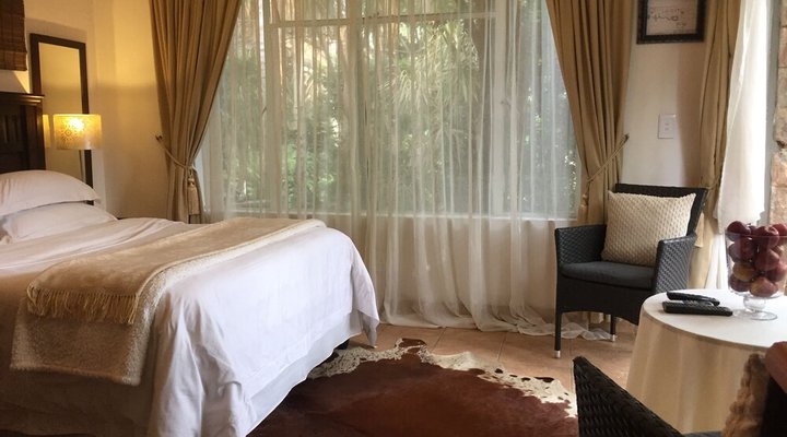 Dinkwe Lodge & Guest House