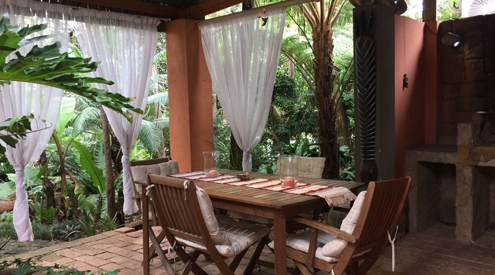 Dinkwe Lodge & Guest House