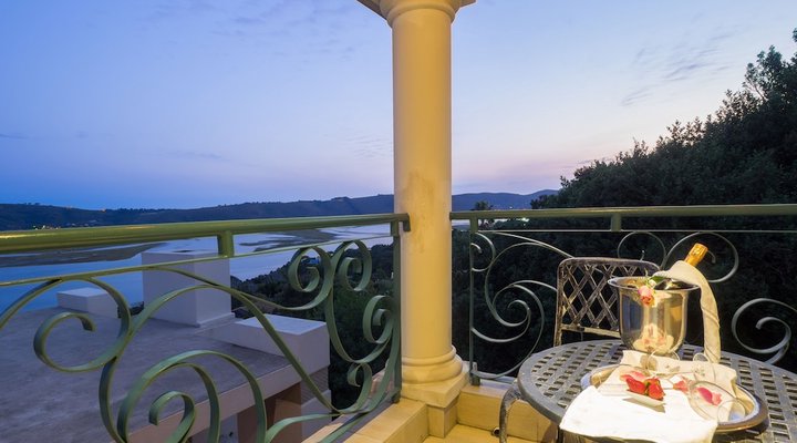 Villa Paradisa Guest House