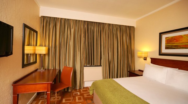 Garden Court OR Tambo International Airport