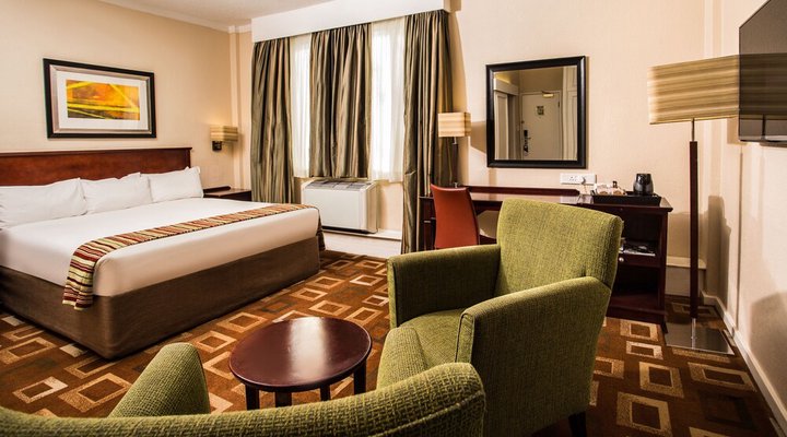 Garden Court OR Tambo International Airport