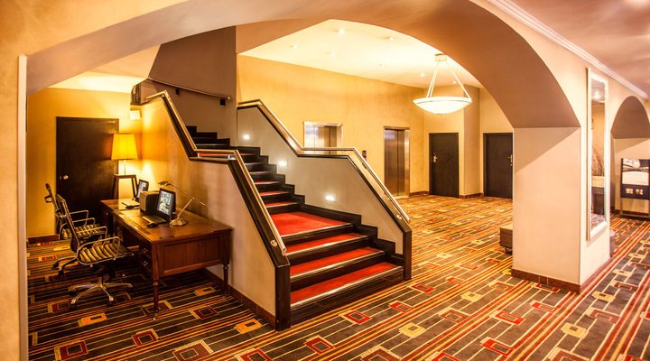 Garden Court OR Tambo International Airport