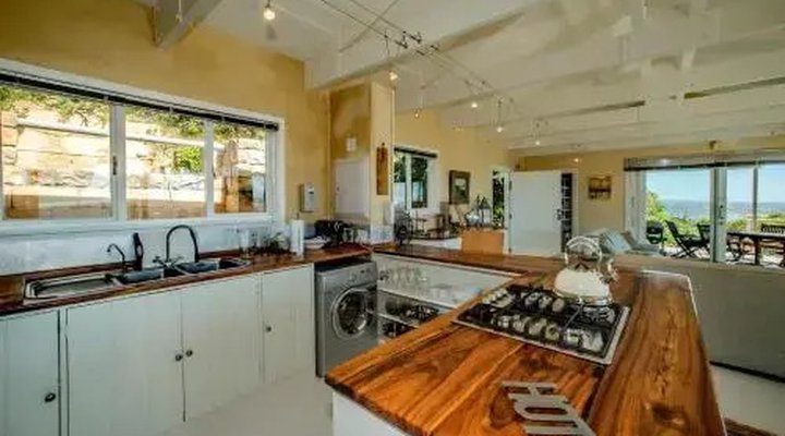 Blue Bay View Guesthouse