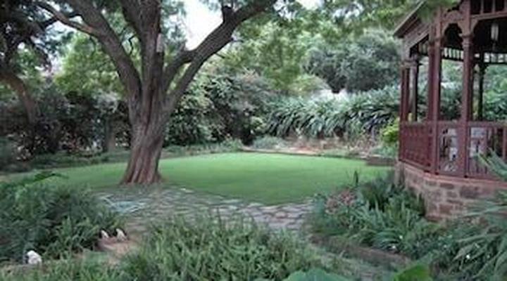 Melvin Residence Guest House