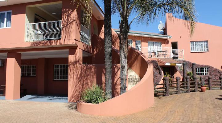 El Gran Chaparral Guest House