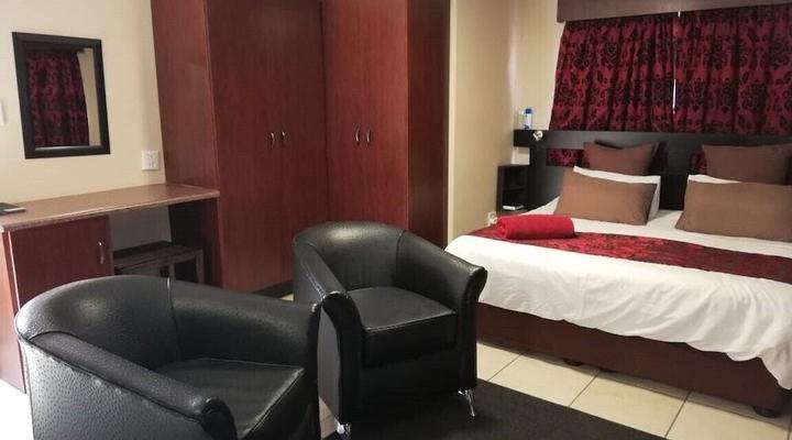 El Gran Chaparral Guest House