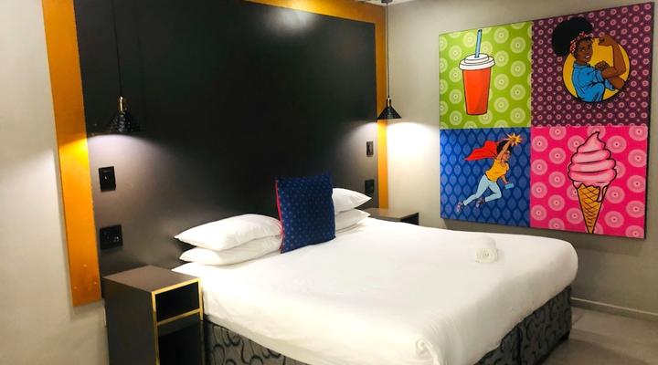 Elephant Springs Hotel & Apartments