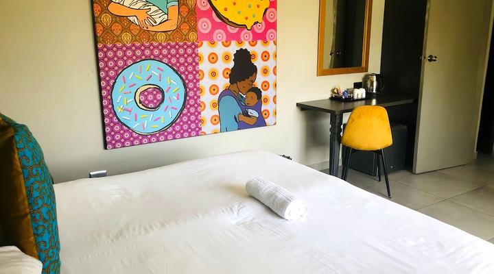 Elephant Springs Hotel & Apartments