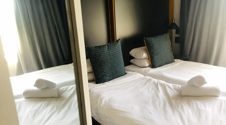 Elephant Springs Hotel & Apartments