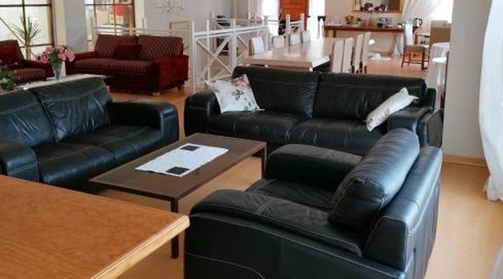 15 On Penguin Guesthouse