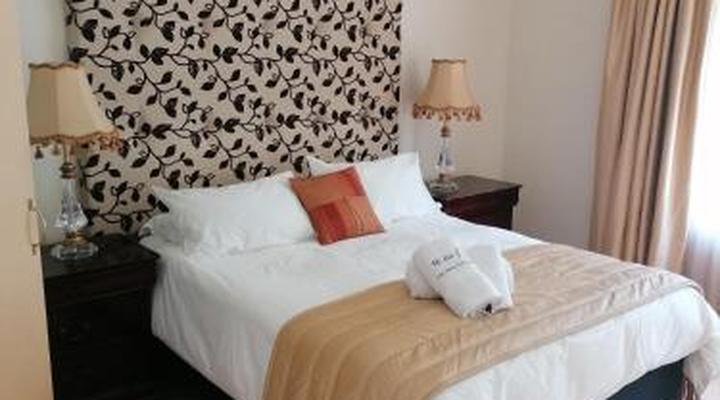 15 On Penguin Guesthouse