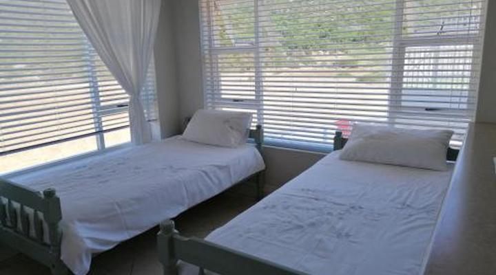 15 On Penguin Guesthouse