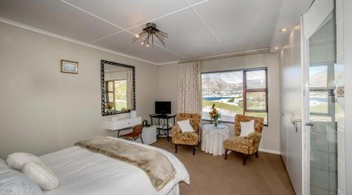 15 On Penguin Guesthouse