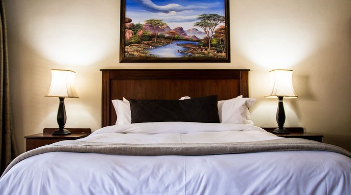 Flamingo's Nest Guest House & Conference Centre