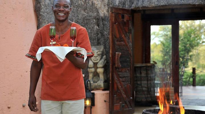 Hoyo Hoyo Safari Lodge