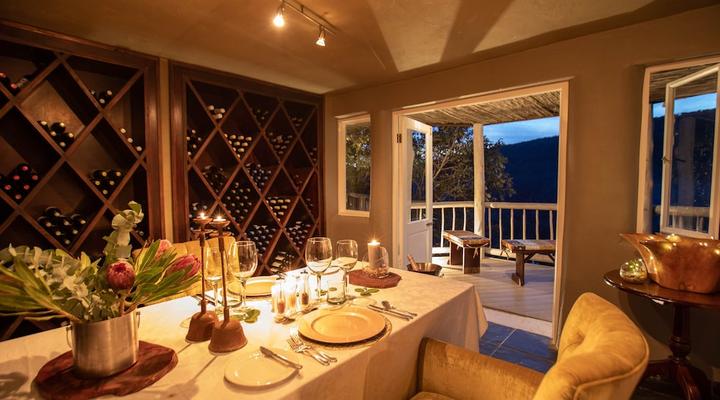 Clifftop Exclusive Safari Hideaway
