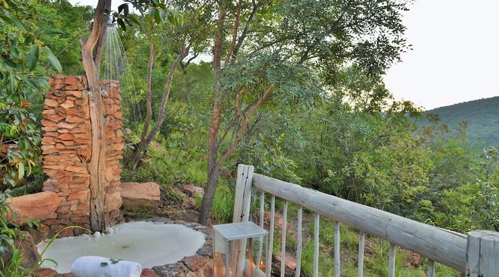 Clifftop Exclusive Safari Hideaway