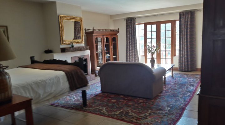 The Bend Country House