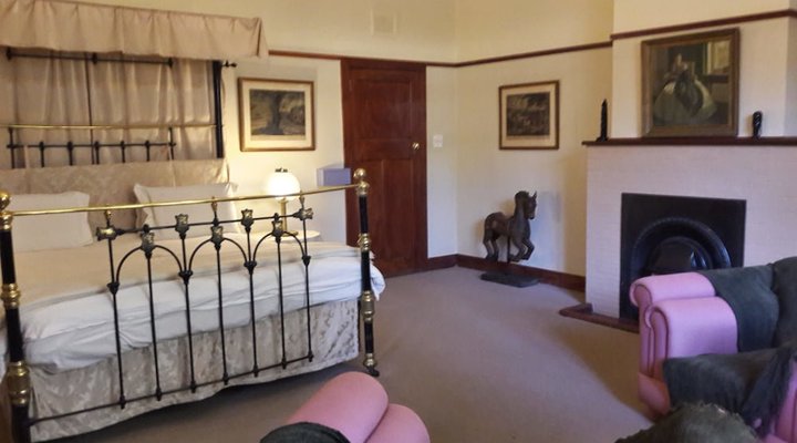 The Bend Country House
