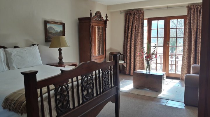 The Bend Country House