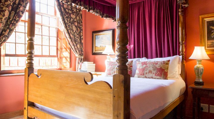 Dutch Manor Antique Hotel