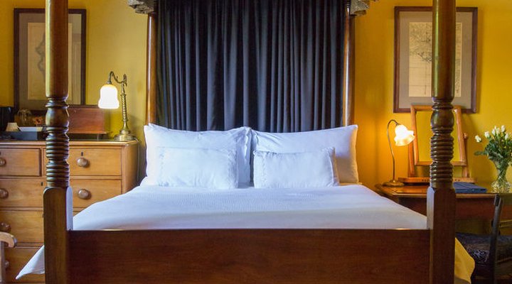 Dutch Manor Antique Hotel