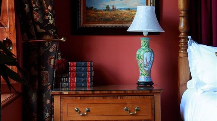 Dutch Manor Antique Hotel