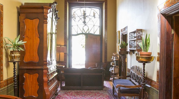 Dutch Manor Antique Hotel