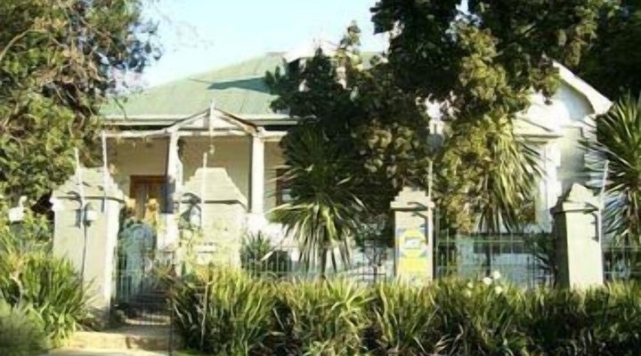 Nomndeni De la Changuion