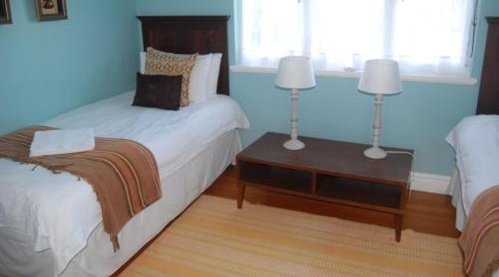 de Charmoy Riverside