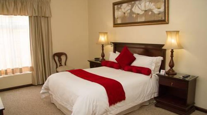 26 On Chamberlain Guest House