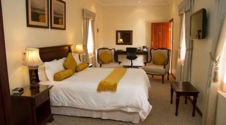 26 On Chamberlain Guest House