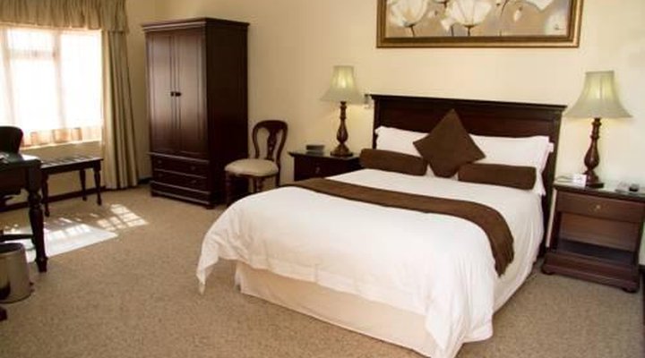 26 On Chamberlain Guest House