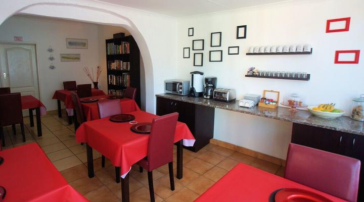 Linga Longa Guest House