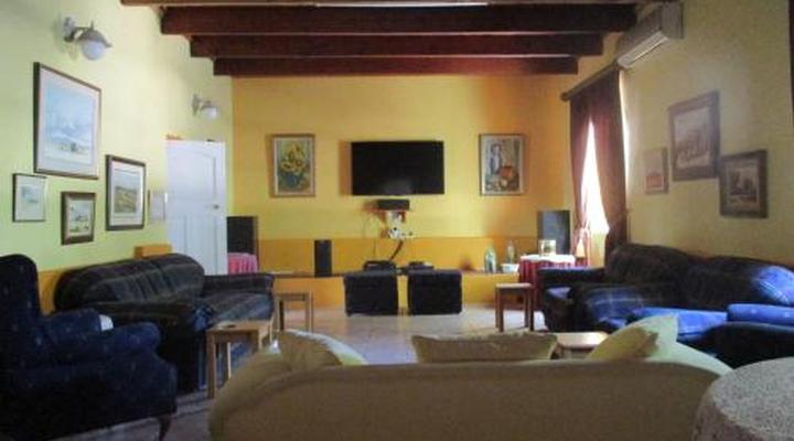 Van Rhyn Guest House