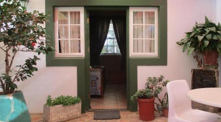 Van Rhyn Guest House