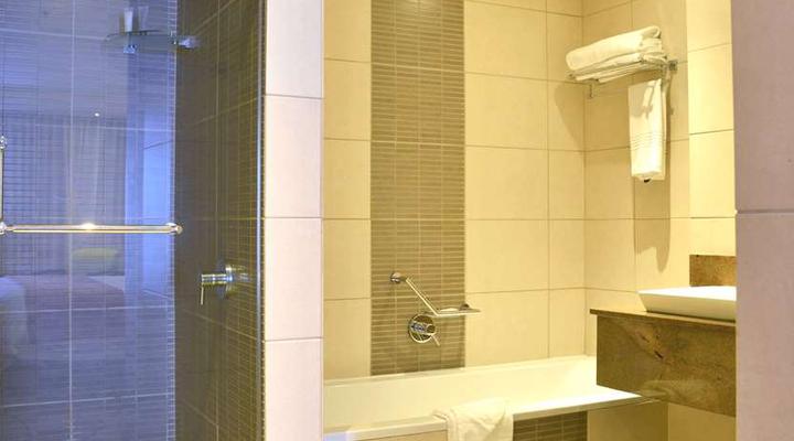 Premier Hotel East London Icc