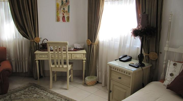 Kleineweide Guest House