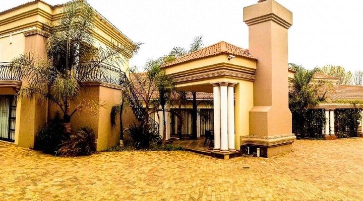 Caesars Guesthouse